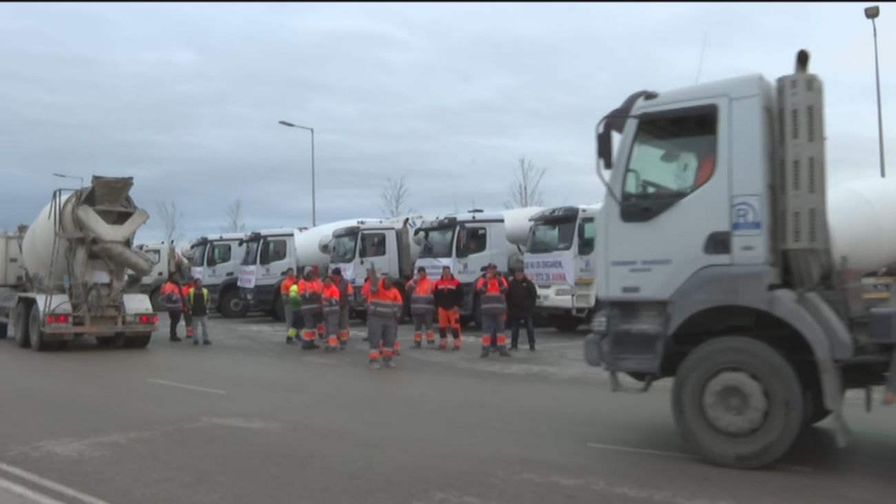 Aumenta la presión de los transportistas con una nueva marcha lenta
