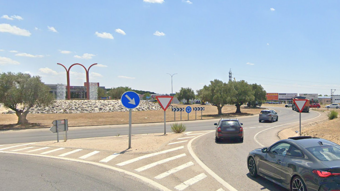 Rotonda que conecta Móstoles con Arroyomolinos, la A-5 y Parque Coimbra