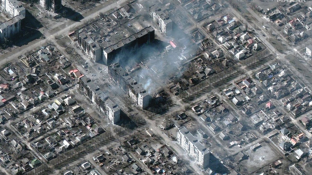 Imagen aérea de Mariúpol, destrozada por los bombardeos