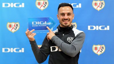 Álvaro: "Si ganamos en Granada daremos un gran paso hacía la permanencia"