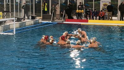 El Real Canoe salva la categoría en la División de Honor de Waterpolo
