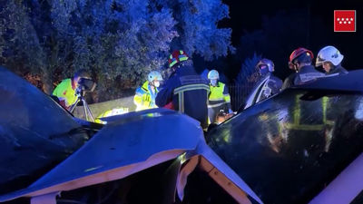 Un choque frontal entre dos vehículos en Navalagamella deja tres heridos, uno de ellos grave