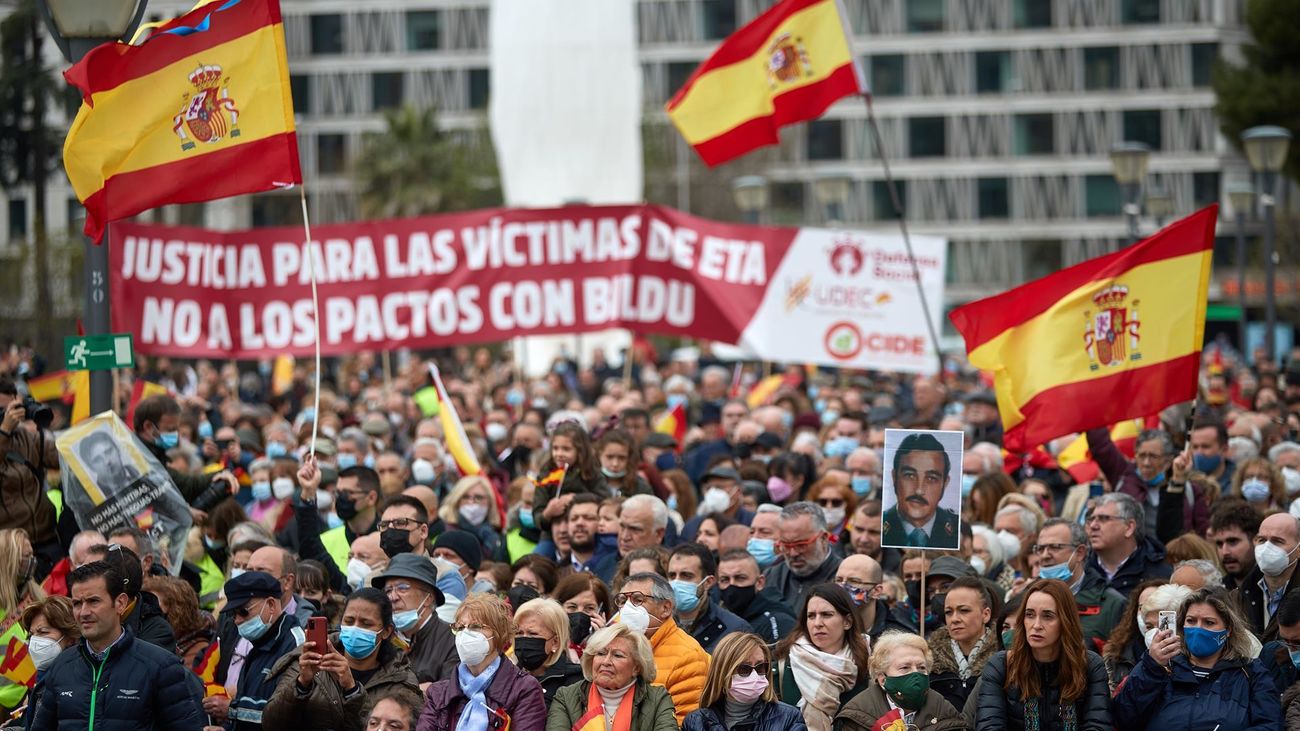 Miles de madrileños reclaman justicia para las víctimas de ETA