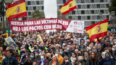 Miles de madrileños reclaman justicia para las víctimas de ETA