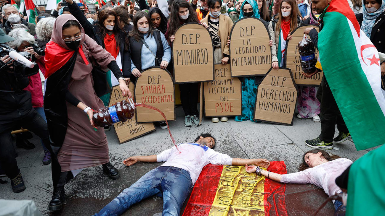 Miles de personas rechazan en Madrid el “giro” del Gobierno en el Sáhara
