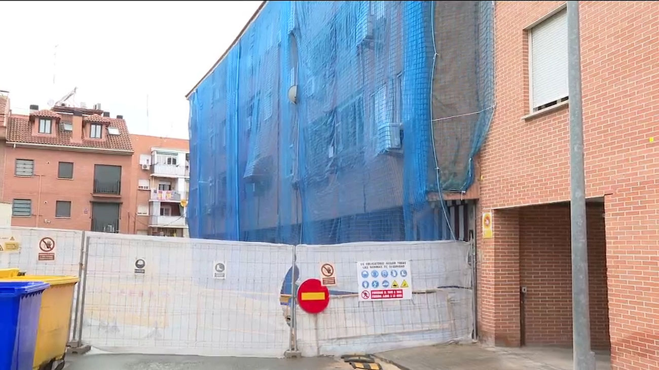 Desalojados en San Fernando para evaluar el estado de sus casas por las obras del Metro