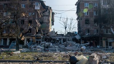 Rusia ataca Leópolis y sigue asediando Mariúpol y las regiones de Kiev y Járkov