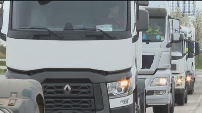 Nueva marcha lenta de la Plataforma de Transportistas contrarios al acuerdo