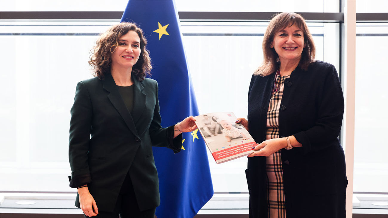 Ayuso presenta en Bruselas su plan de apoyo a la natalidad y la gratuidad de las escuelas infantiles