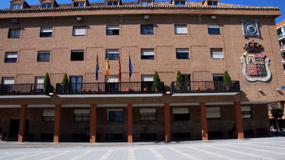 Móstoles sienta las bases para acabar con la temporalidad de sus interinos