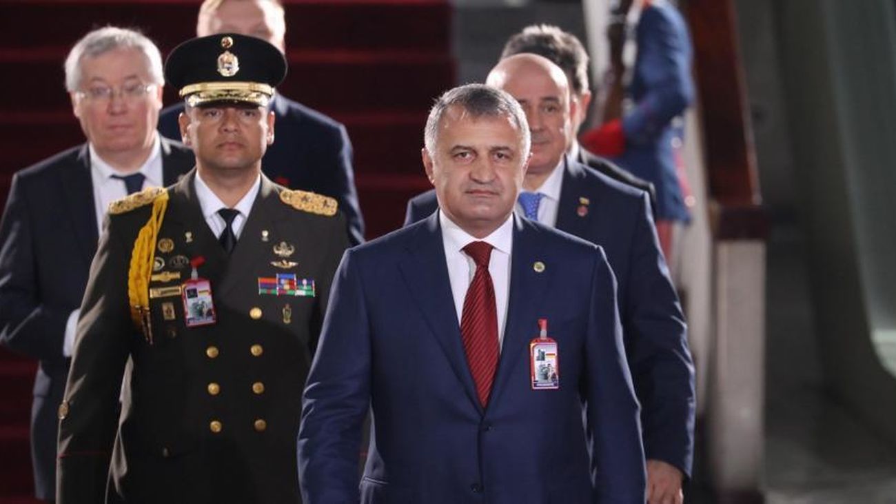 El presidente de Osetia del Sur, Anatoly Bibílov, en la toma de posesión de Nicolás Maduro