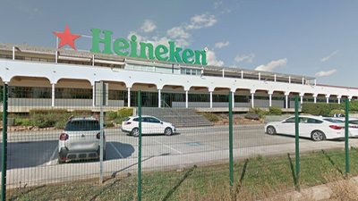 La cerveza industrial, sin los necesarios cereales ucranianos y rusos