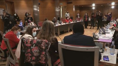 El Ministerio de Igualdad y las comunidades crean un grupo de trabajo contra la violencia machista