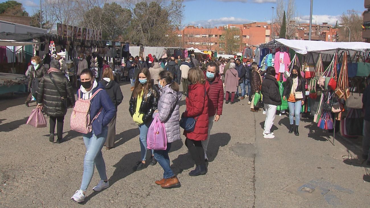 El mercadillo de Majadahonda, sin apenas subidas de precios ni desabastecimientos