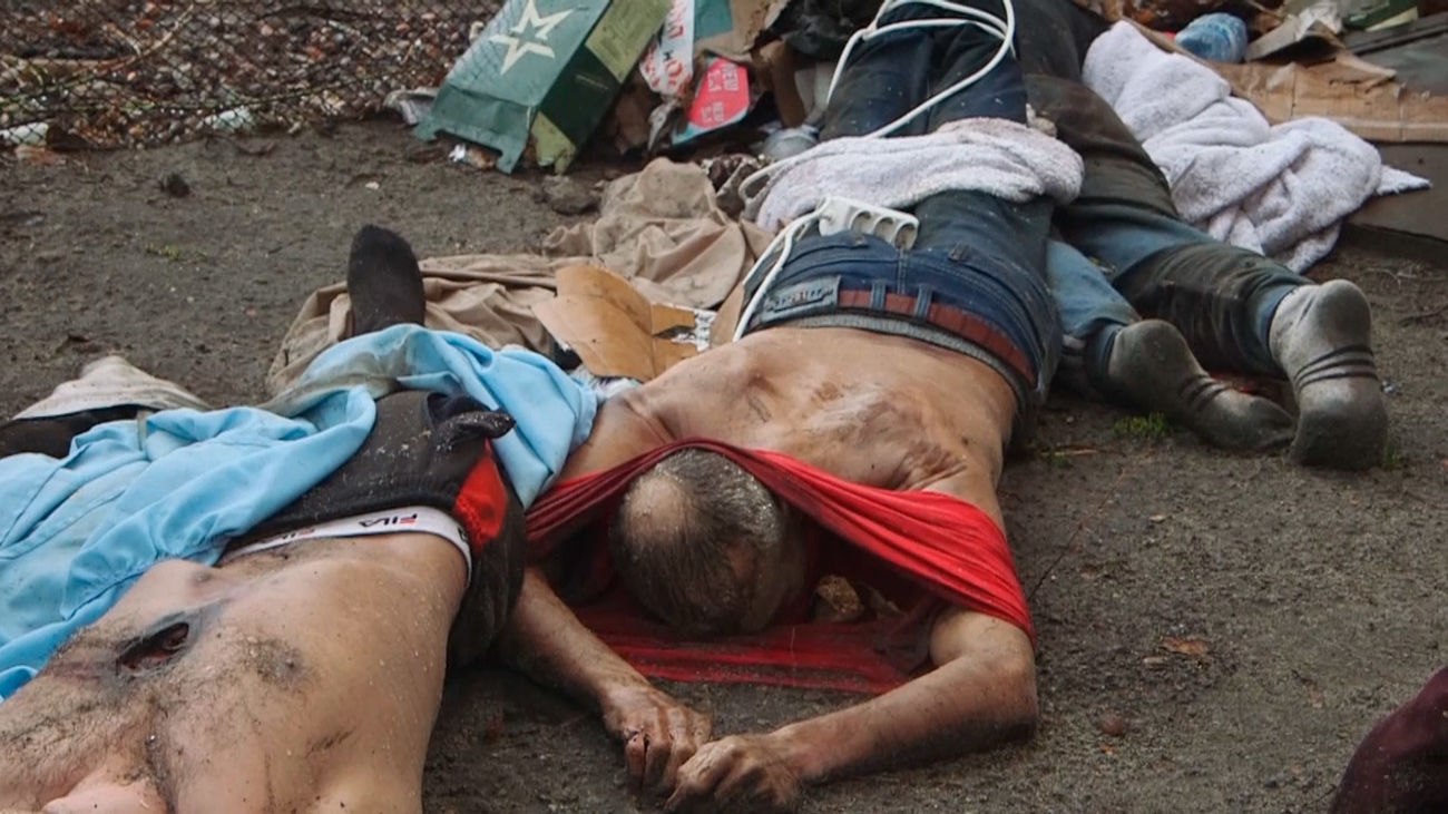 Imágenes de cuerpos fallecidos tras la 'masacre' del ejército ruso en Bucha
