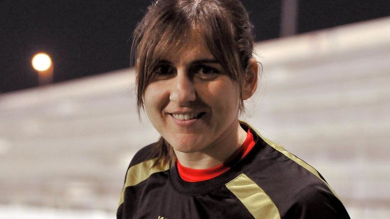 Alicia Gómez pone su nombre al polideportivo de Fuente el Saz