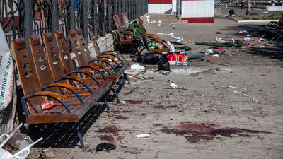 Zelenski espera una "respuesta global firme" tras el ataque contra la estación de tren en Kramatorsk