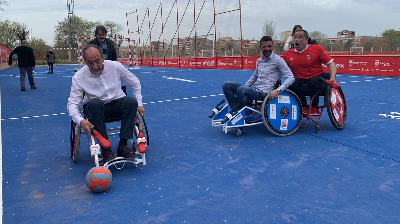 La RFFM impulsa la primera escuela de fútbol en silla de ruedas