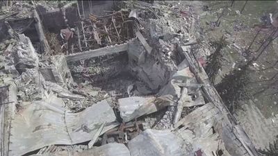 Los habitantes de Mariúpol resisten refugiados y sin víveres en una acería