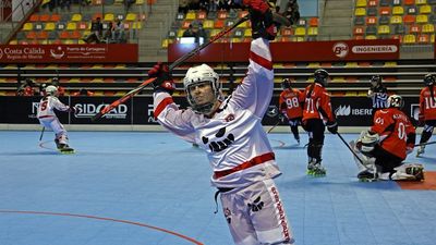 Tres Cantos mete a sus equipos masculino y femenino en 'semis' por el título de liga de hockey línea