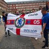 Tensión en la Plaza Mayor con disturbios entre hinchas de Chelsea y City