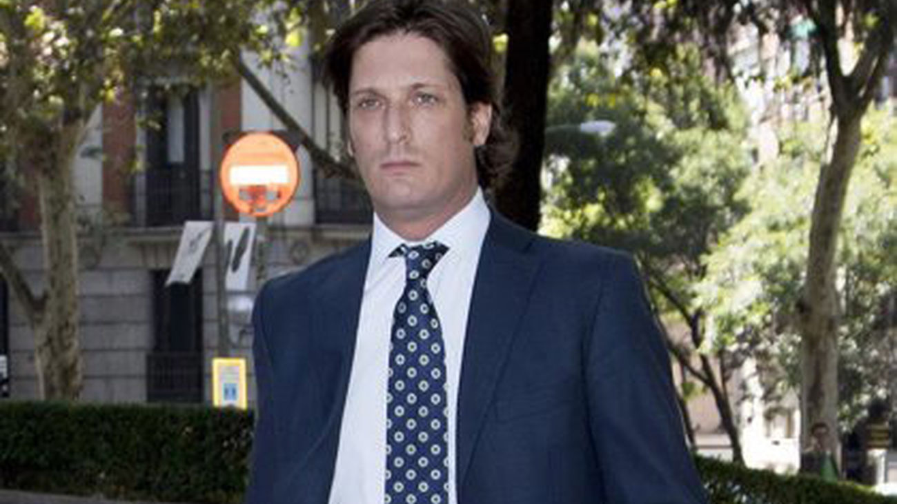 El juez no puede embargar las cuentas de Luis Medina al  tener menos de 250 euros en el banco