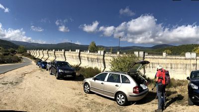 Guadarrama habilita un aparcamiento disuasorio en el embalse de La Jarosa ante la afluencia de visitantes