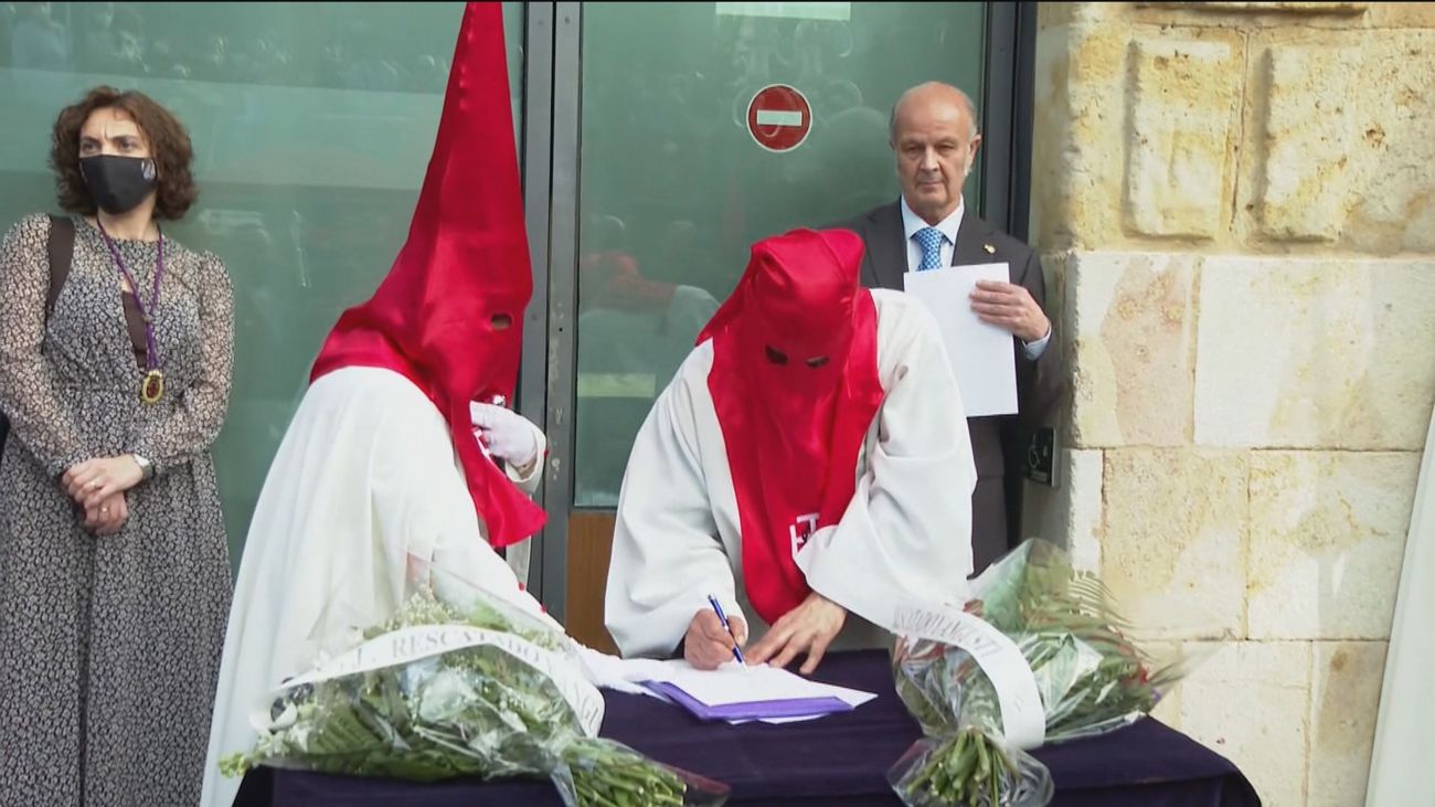 Siete presos son indultados por el Gobierno con la intercesión de hermandades y cofradías