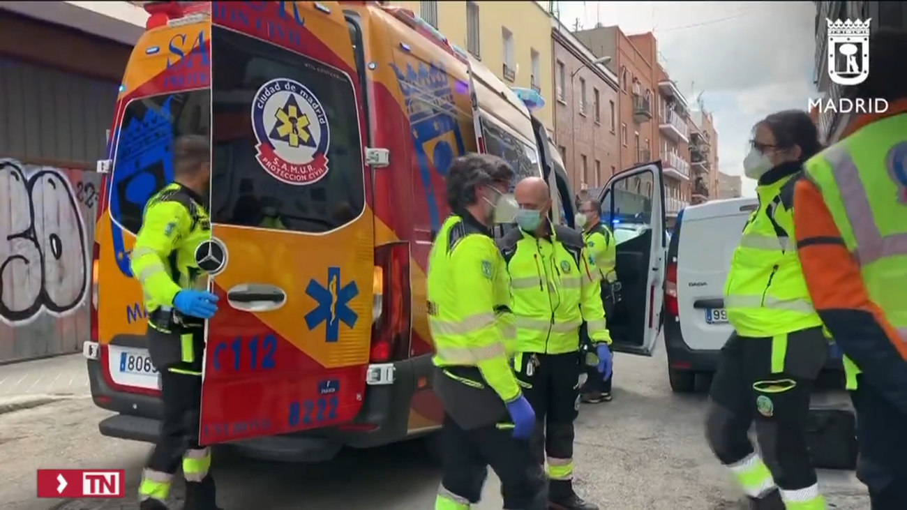 Un hombre muy grave tras ser apuñalado en la espalda en Puente de Vallecas