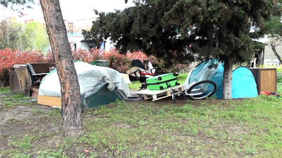 La otra cara de la M-30: los asentamientos de la arteria principal de Madrid