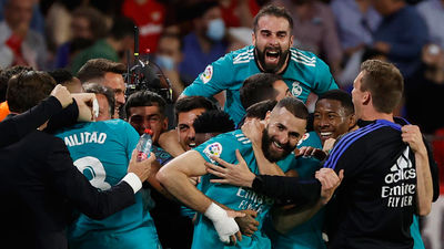 2-3. El Real Madrid, acaricia el título de Liga con una meritoria remontada en Sevilla