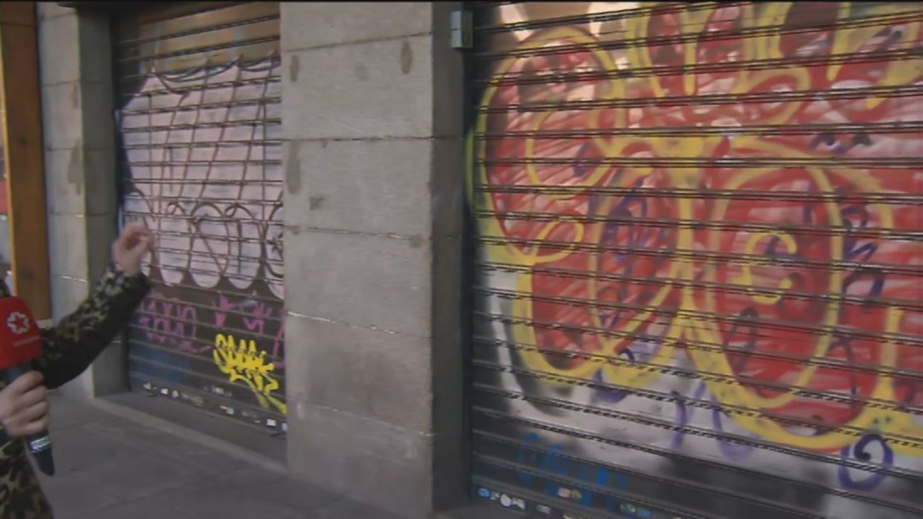 Vecinos y comerciantes denuncian la degradación de la Plaza Mayor: “Cada vez está peor”