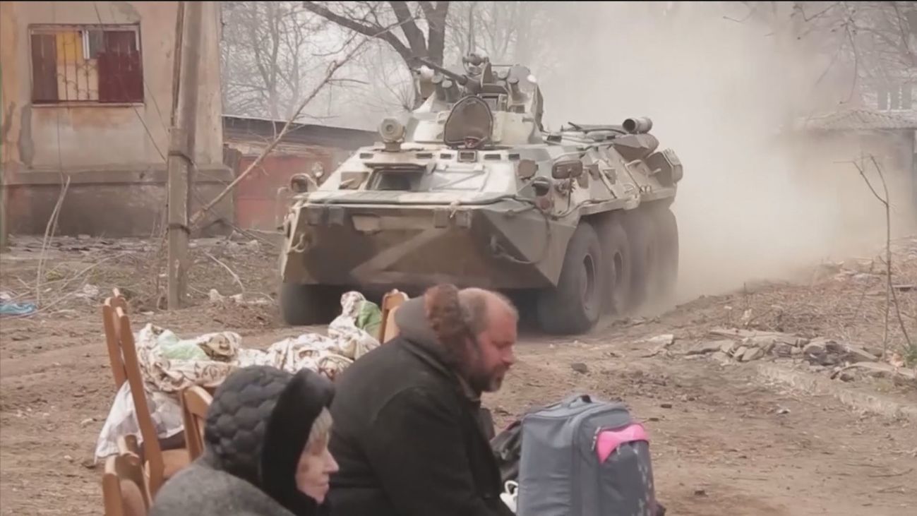 Ucrania insta a Rusia a abrir un corredor humanitario desde Mariúpol