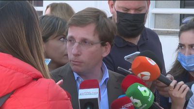 Almeida acusa a Sánchez de situarlo "en la diana" de una "cacería política" por el caso de las mascarillas