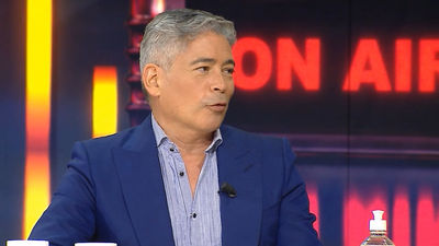 Boris Izaguirre se emociona al recordar a su madre en el Show de Bertín