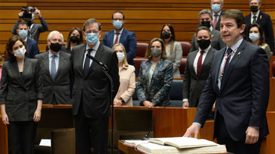 Mañueco ofrece "moderación, tolerancia, integración y espíritu abierto"