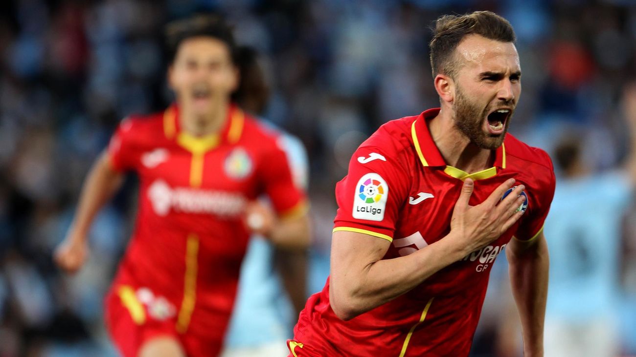 Borja Mayoral ante el Celta