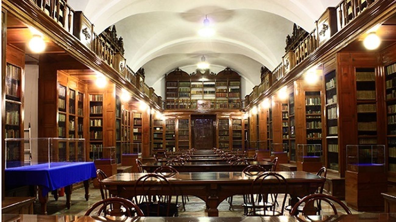 Sala de lectura y consulta de la Biblioteca Complutense