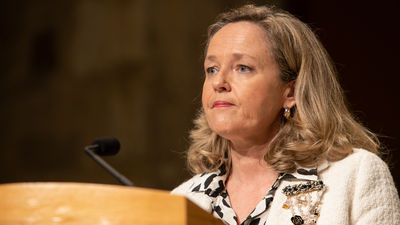 El Gobierno asume que España crecerá este año menos de lo previsto