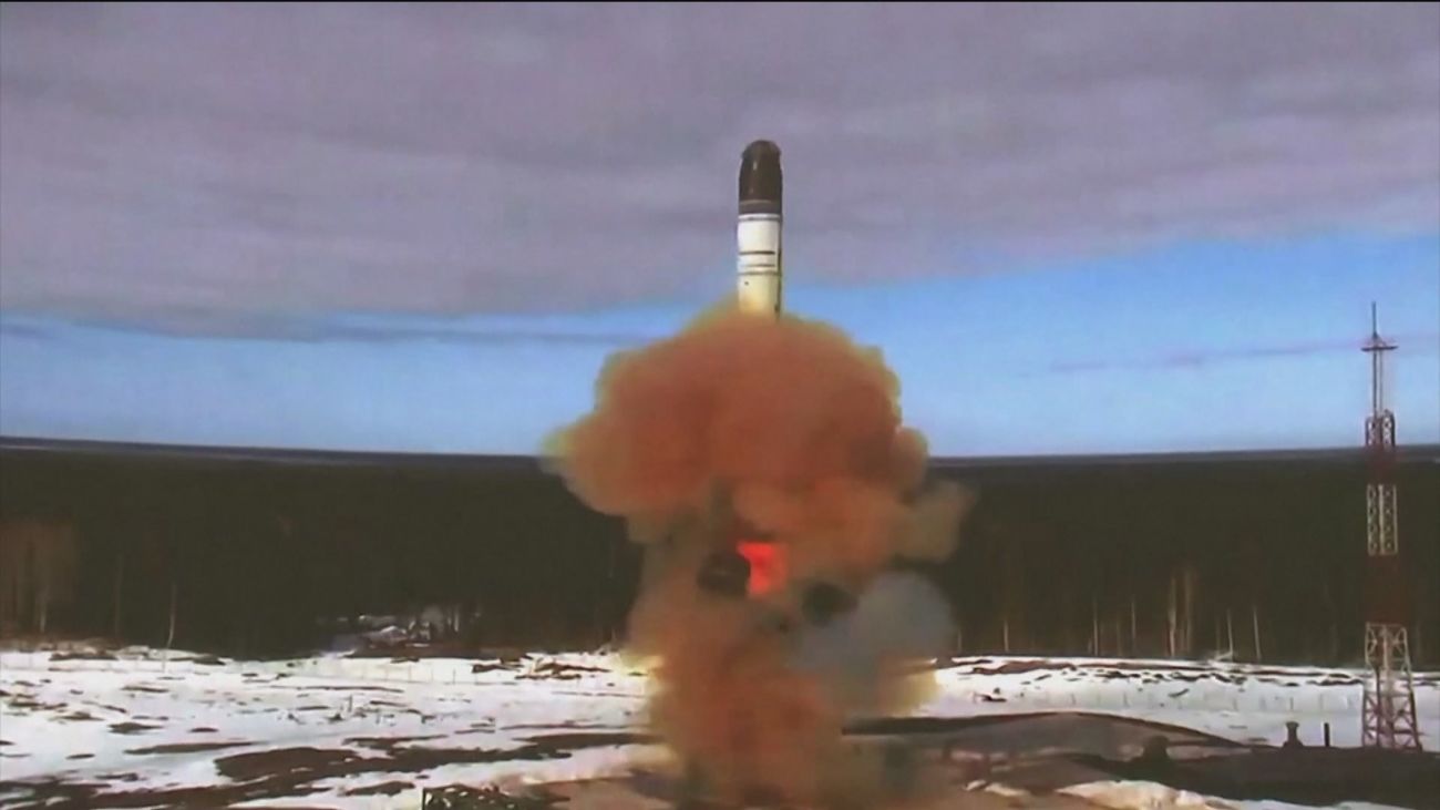 Rusia ensaya el lanzamiento de un misil intercontinental Sarmat