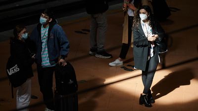 El estrés de muchos españoles al dejar de usar las mascarillas