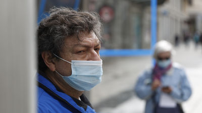 Adiós a las mascarillas en interiores... ¿o no?