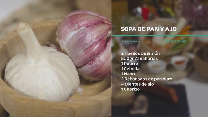 Receta de sopa de pan y ajo