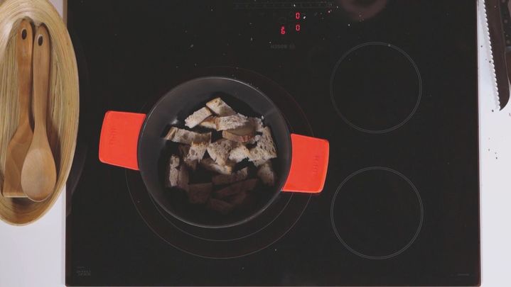 Receta de sopa de pan y ajo