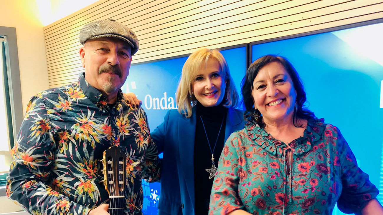 Javier Ruibal y Uxía Domínguez presentan 'De tu casa a la mía'