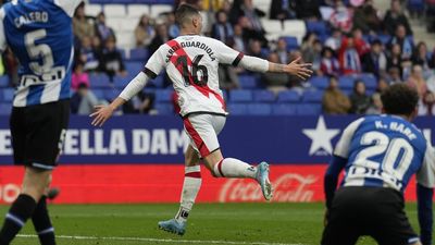0-1. El Rayo suma tres puntos de oro ante el Espanyol que le acerca a la permanencia