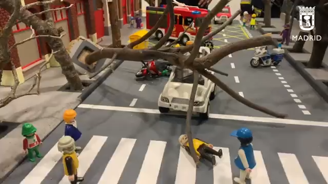 El trabajo de los Bomberos del Ayuntamiento de Madrid no es ningún juego