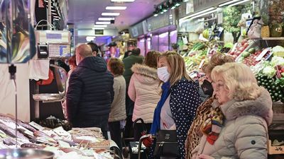 La mascarilla no acaba de irse y las empresas fabricantes piden un reconocimiento especial