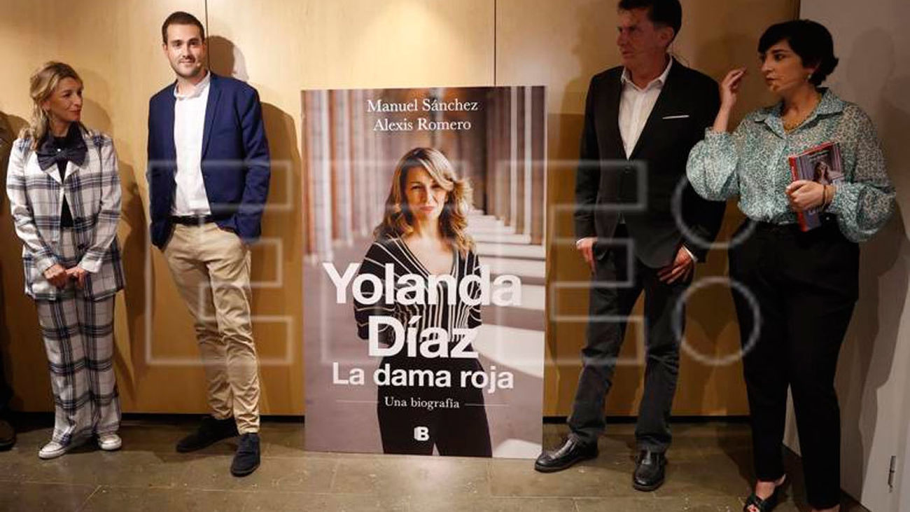 La plana mayor de Unidos Podemos respalda a Yolanda Díaz en la presentación de su biografía