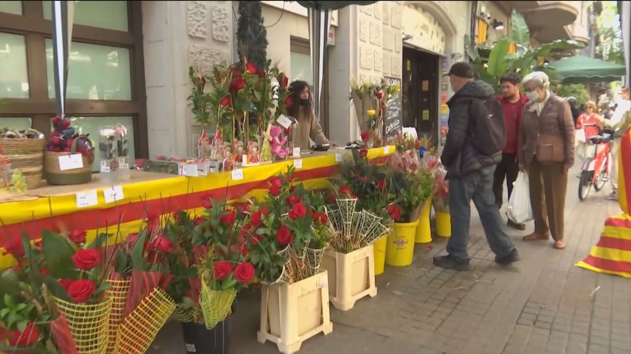 Un Sant Jordi sin mascarillas pero mirando al cielo